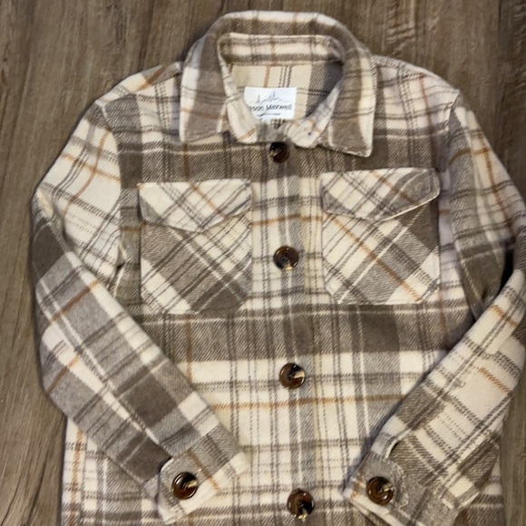 Tan plaid flannel - Picture 3 of 5